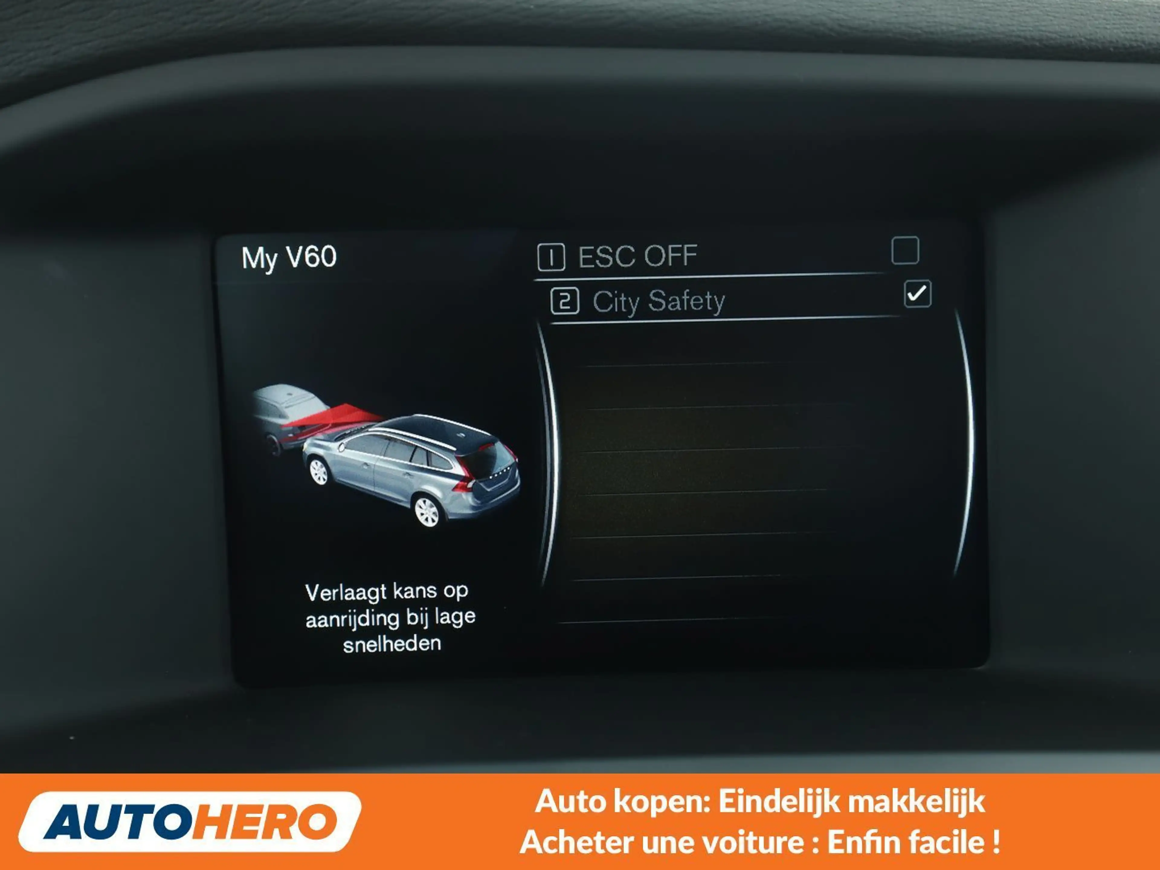 Volvo V60 Cross Country 2.0 D3 Momentum — photo 11
