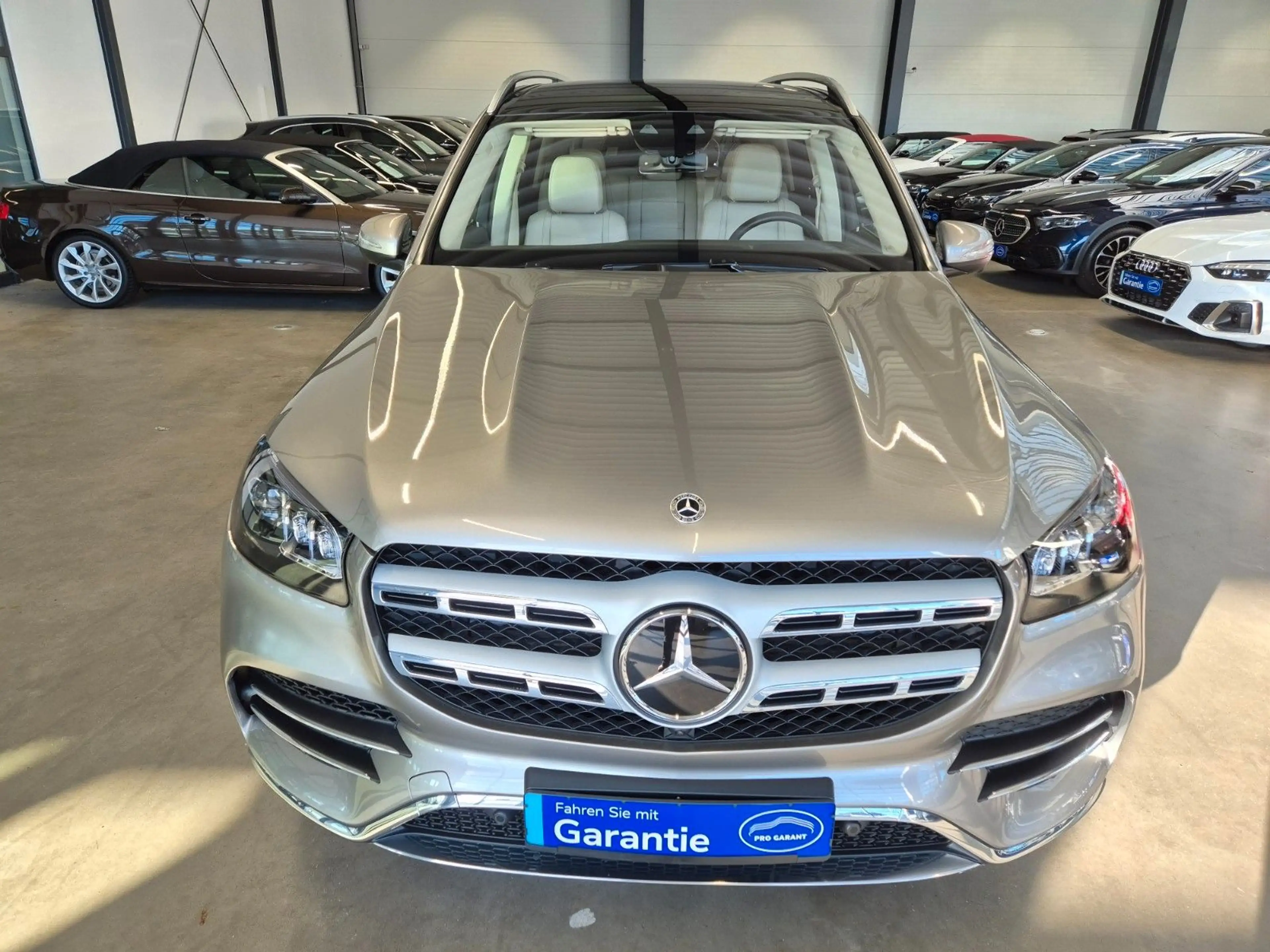 Mercedes-Benz GLS 400 d 4M STANDHZ PANO AIRMATIC DISTRO 7SITZE — photo 2