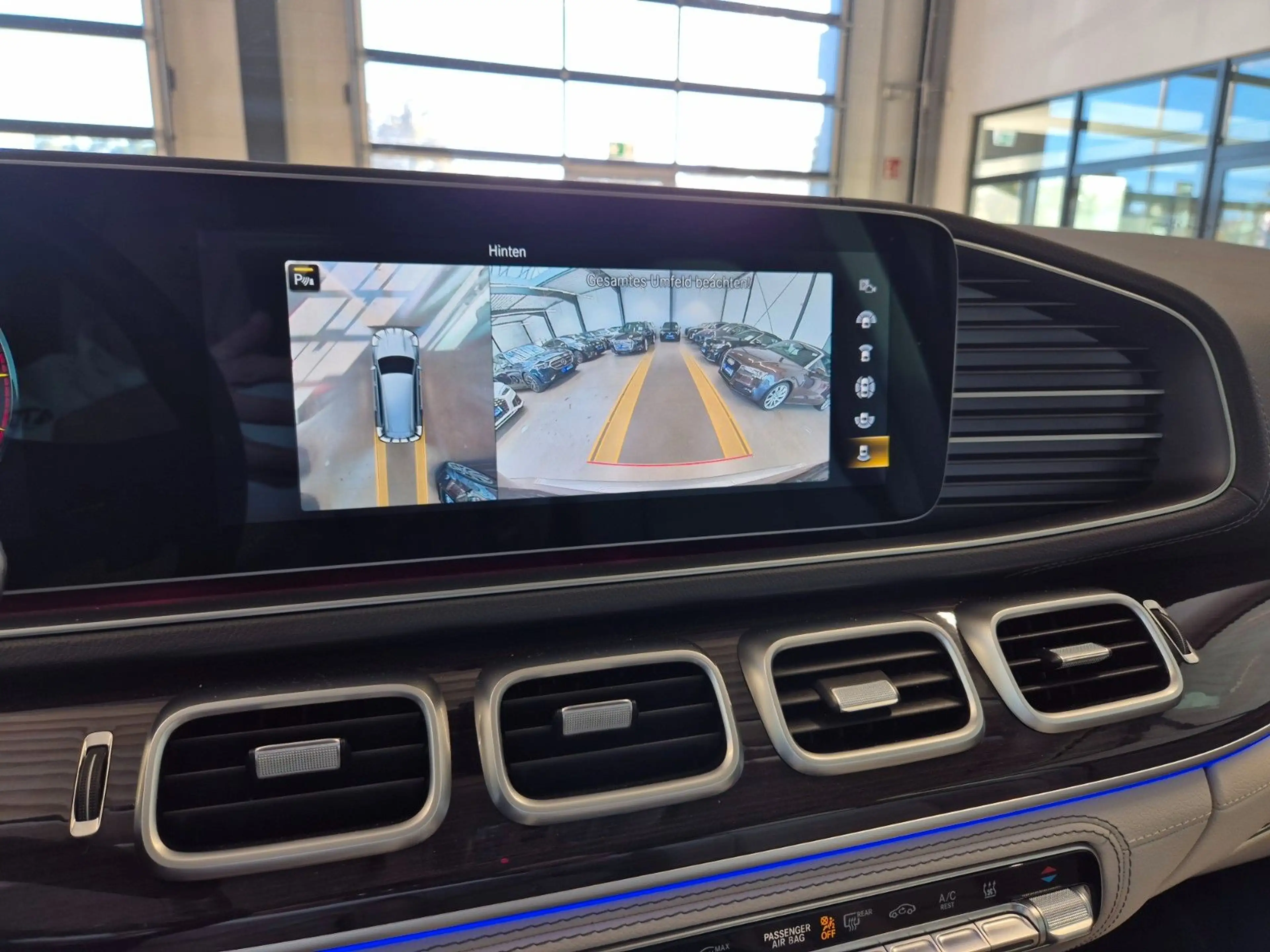 Mercedes-Benz GLS 400 d 4M STANDHZ PANO AIRMATIC DISTRO 7SITZE — photo 20