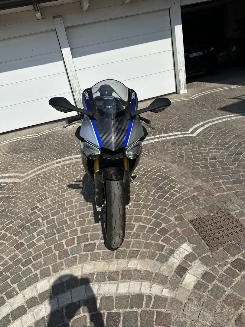 Yamaha YZF-R1 R1M - 2