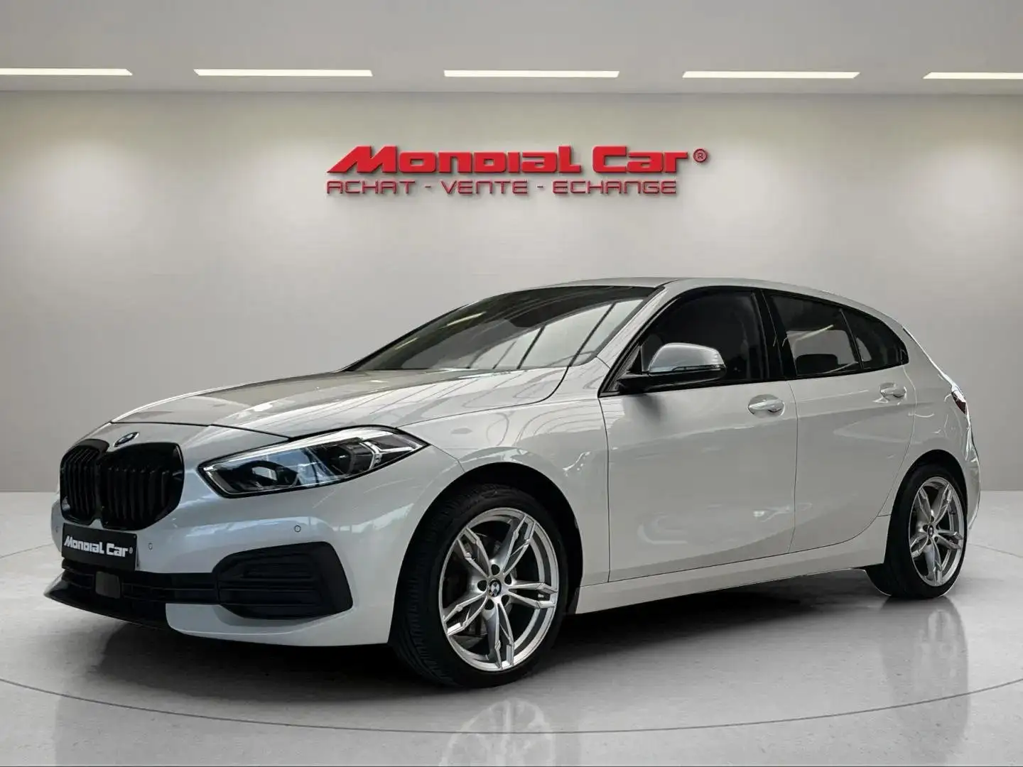 BMW 116 D * Automatique * Capteur de recul * Bluetooth * Biały - 1