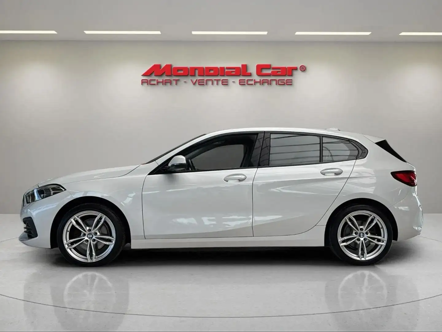 BMW 116 D * Automatique * Capteur de recul * Bluetooth * Biały - 2