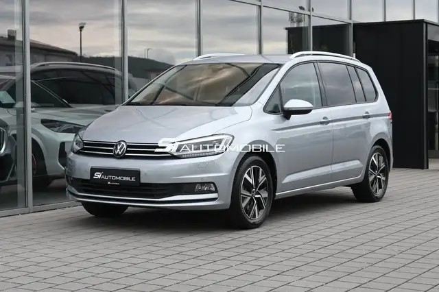 2025 Volkswagen Touran in Silver for sale