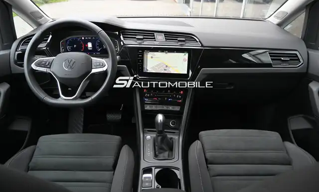 Volkswagen Touran view 11