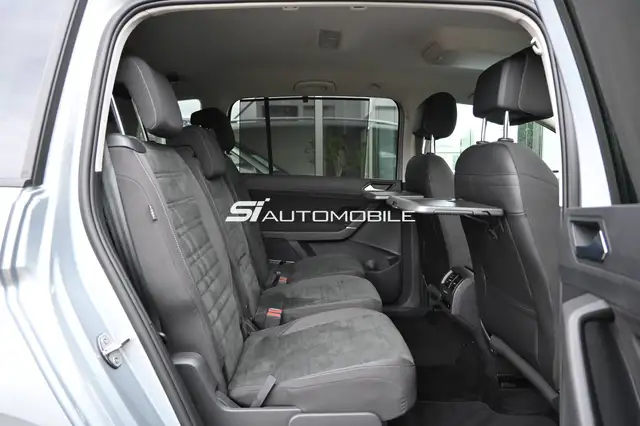 Volkswagen Touran view 14