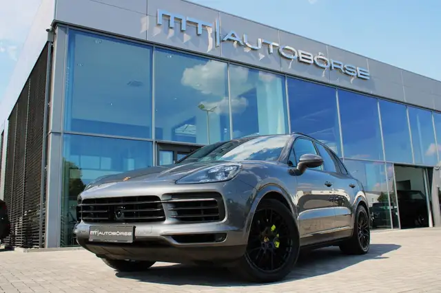 Porsche Cayenne *SPORT DESIGN* AHK/BOSE/PANO/21"SPYDER