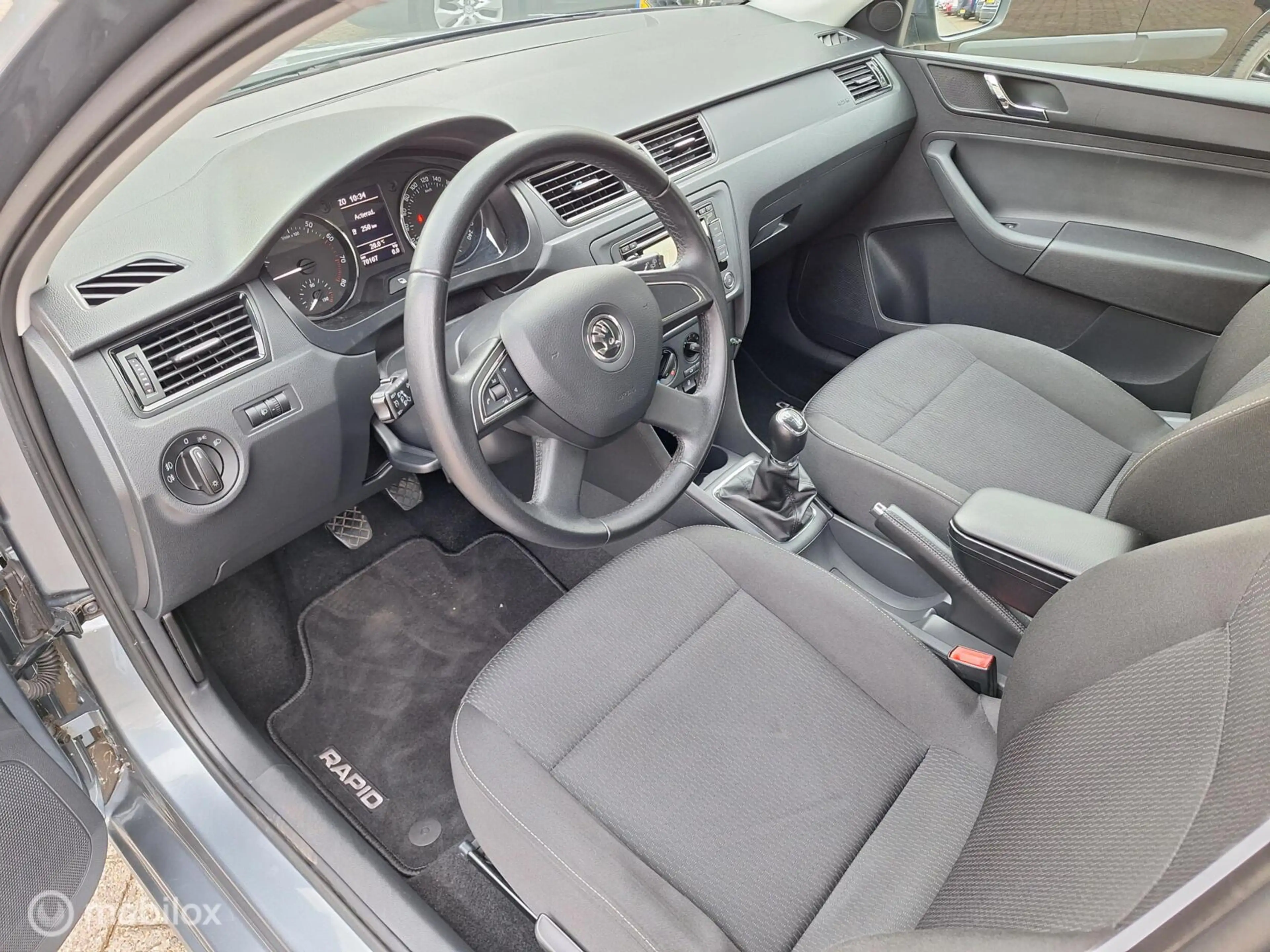 Skoda Rapid/Spaceback 1.2 TSI GREENTECH AMBITION BUSINESSLINE — photo 13