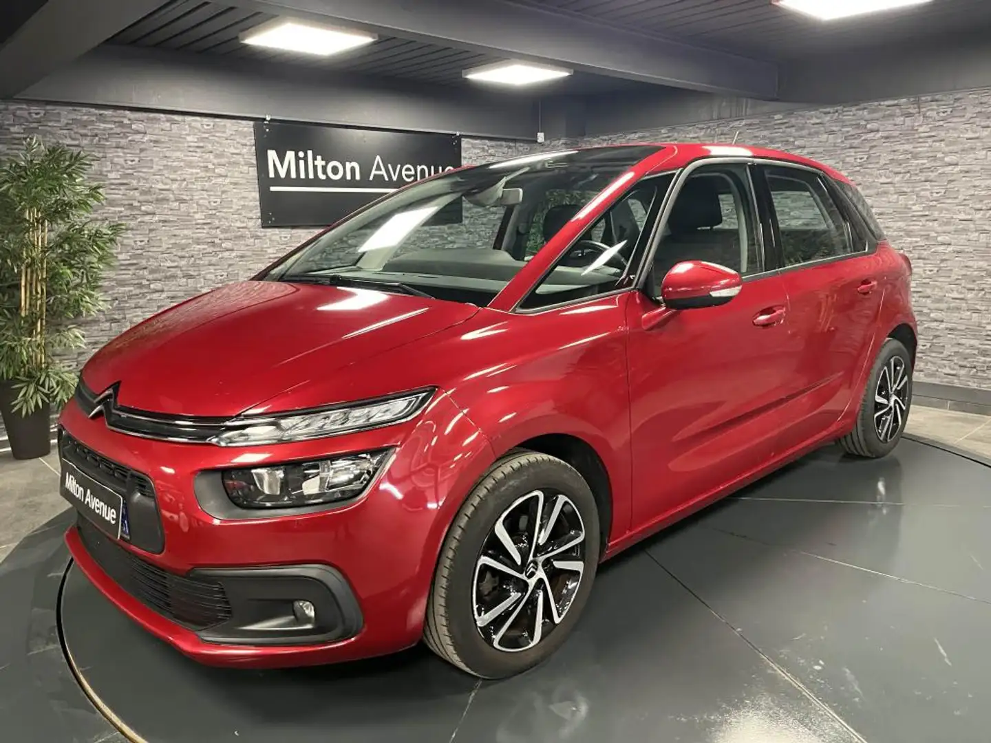 Citroen C4 Picasso C4 SpaceTourer 1.5 BlueHDi - 130 S\u0026S - BV EAT Червоний - 1