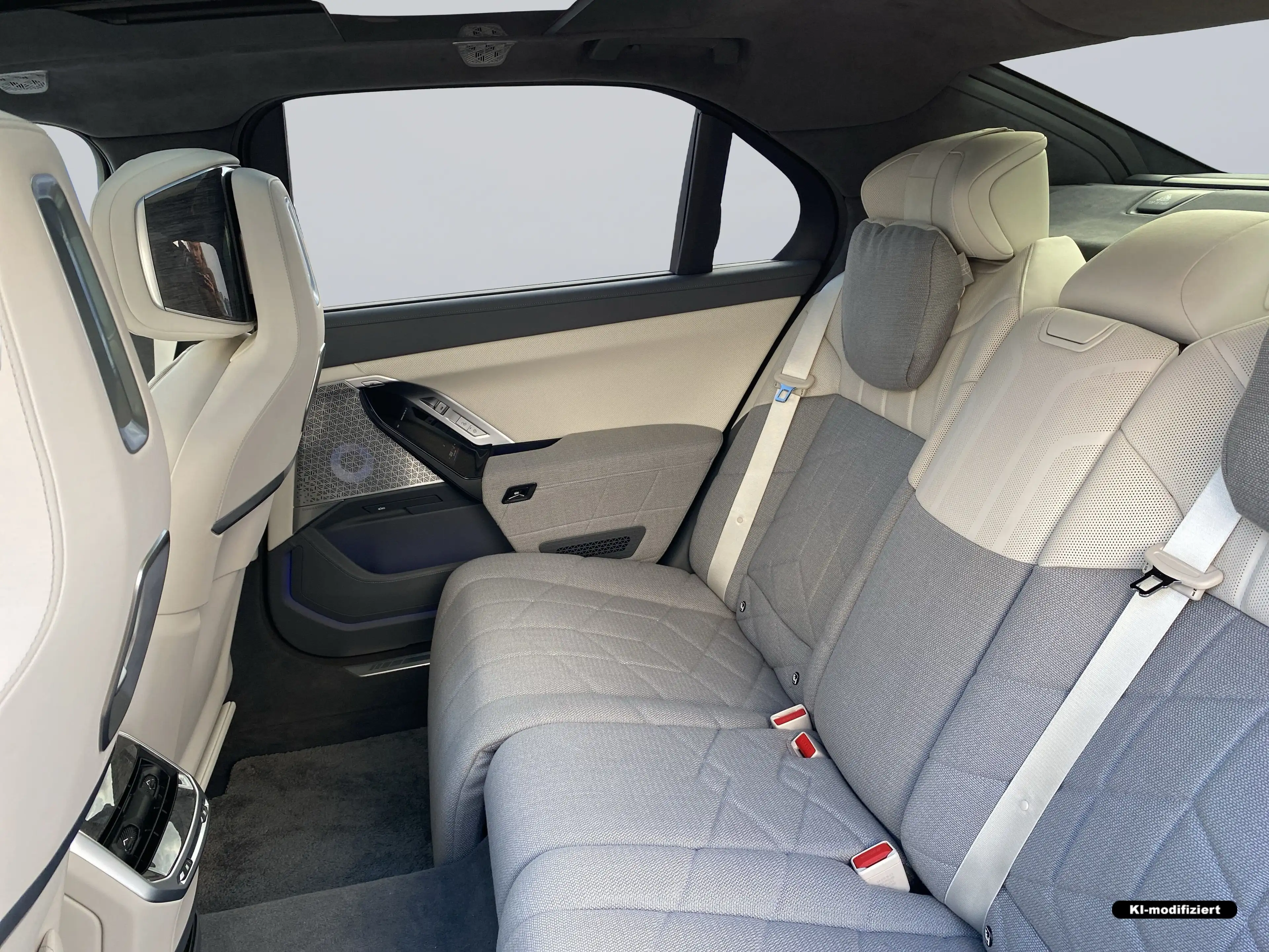 BMW i7 xDrive60 Limousine M Sportpaket B&W Surround — photo 9