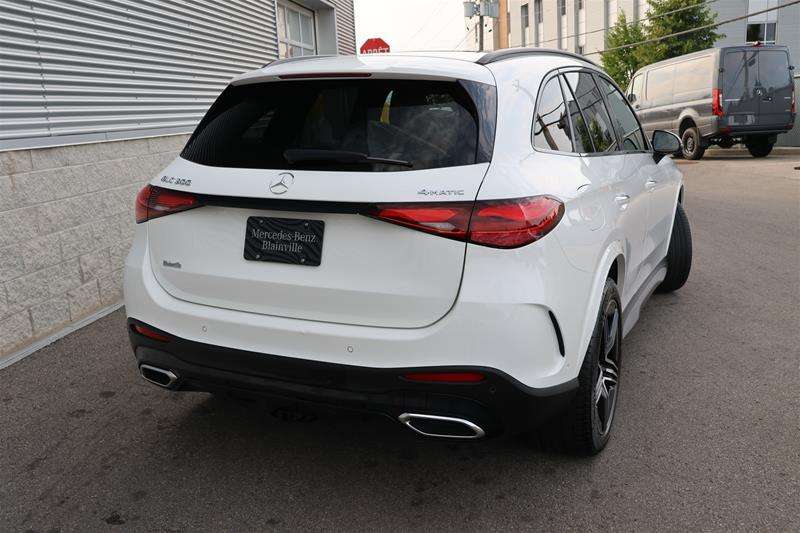 2023 Mercedes-Benz GLC 4MATIC SUV — снимка 1