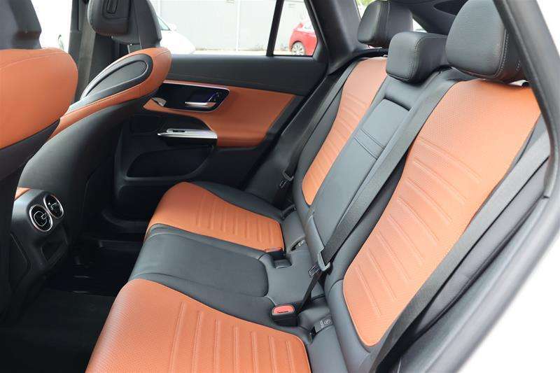 2023 Mercedes-Benz GLC 4MATIC SUV — снимка 1