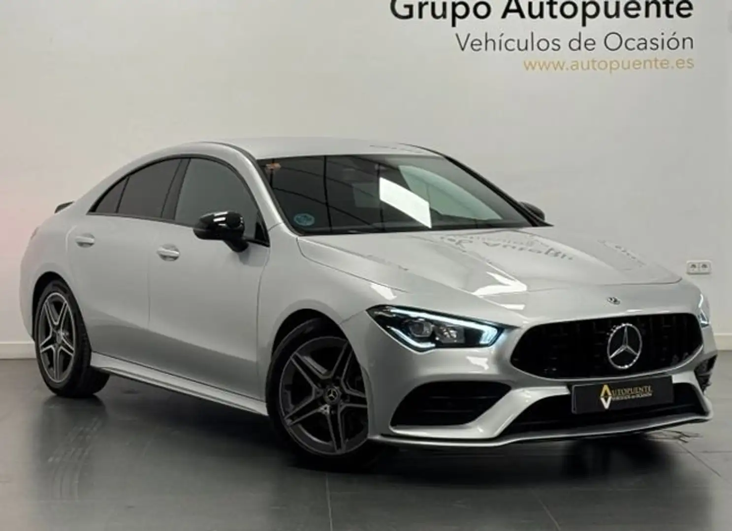 Mercedes-Benz CLA 200 Zilver - 1