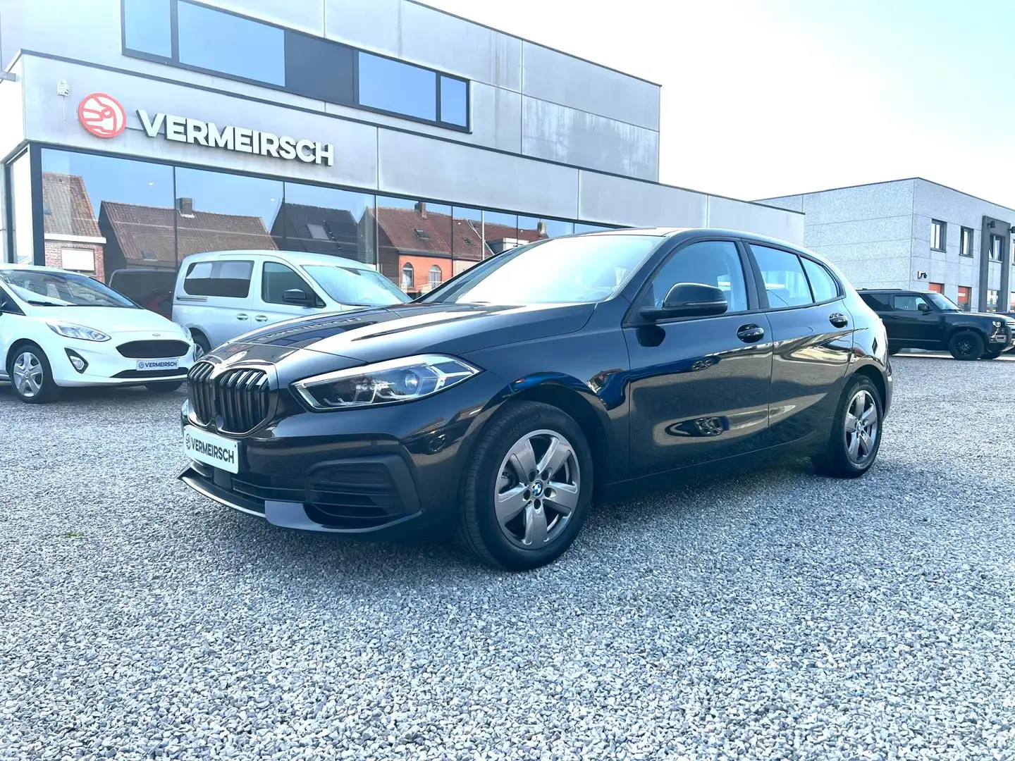 BMW 116 116iA*AUTOMAAT*APPLE-CARPLAY*CAMERA* Negro - 1