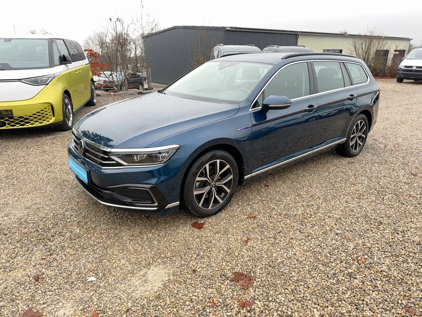 Volkswagen Passat Variant GTE Black/Matrix/ACC/AHK/Navi/PDC Blau - 2