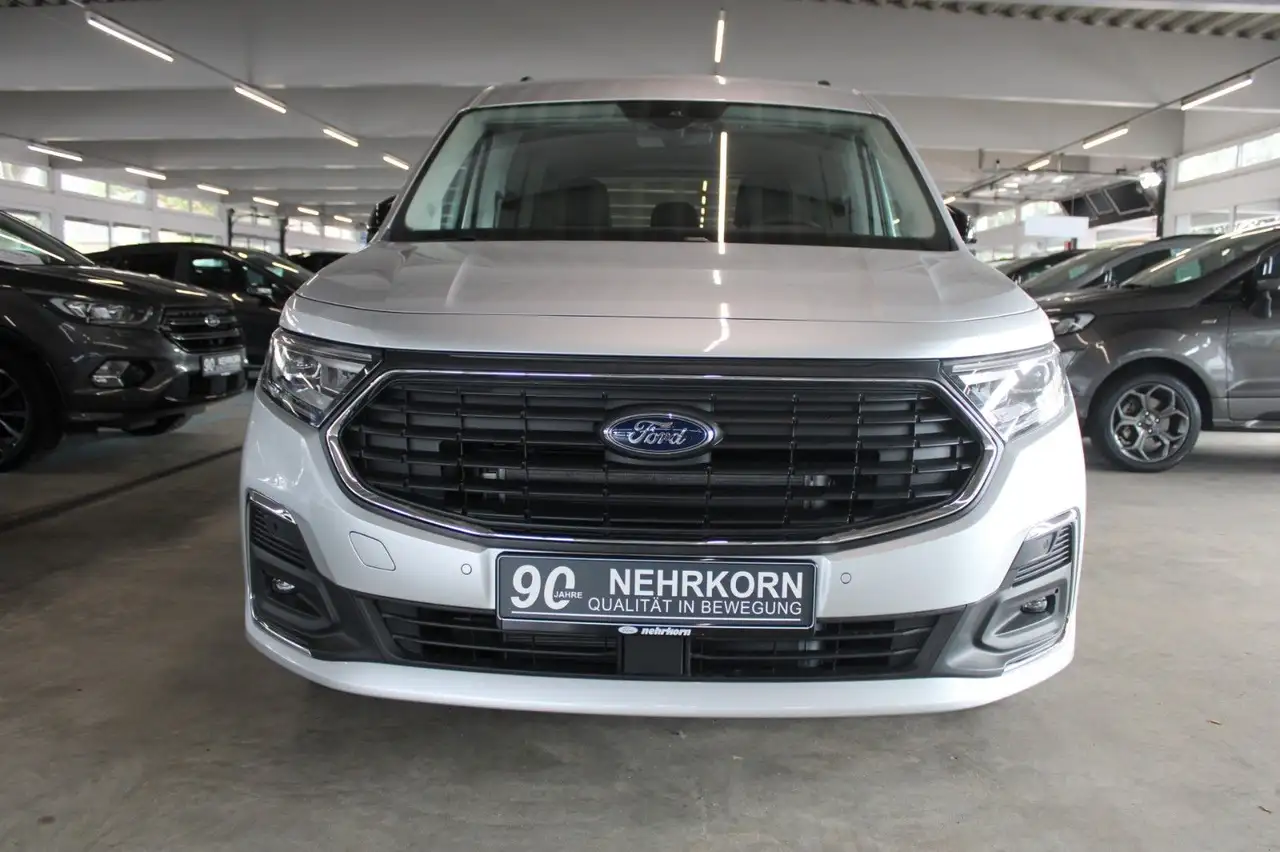 Ford Tourneo Connect Titanium 2,0 EcoBlue Automatik 8