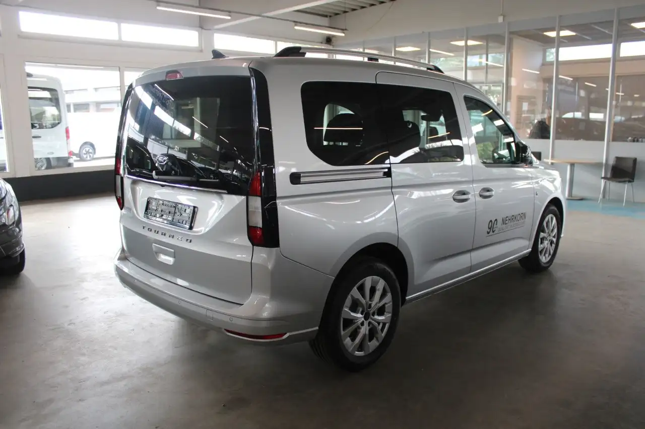 Ford Tourneo Connect Titanium 2,0 EcoBlue Automatik 5