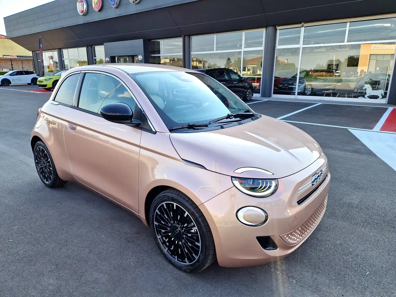 Fiat 500 1.0 hybrid Icon ROSE GOLD / PACK STYLE e COMFORT LIGHT