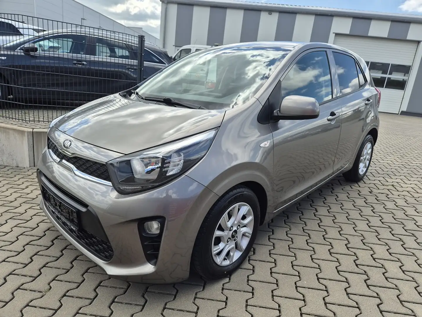 Kia Picanto Dream Team Brun - 1