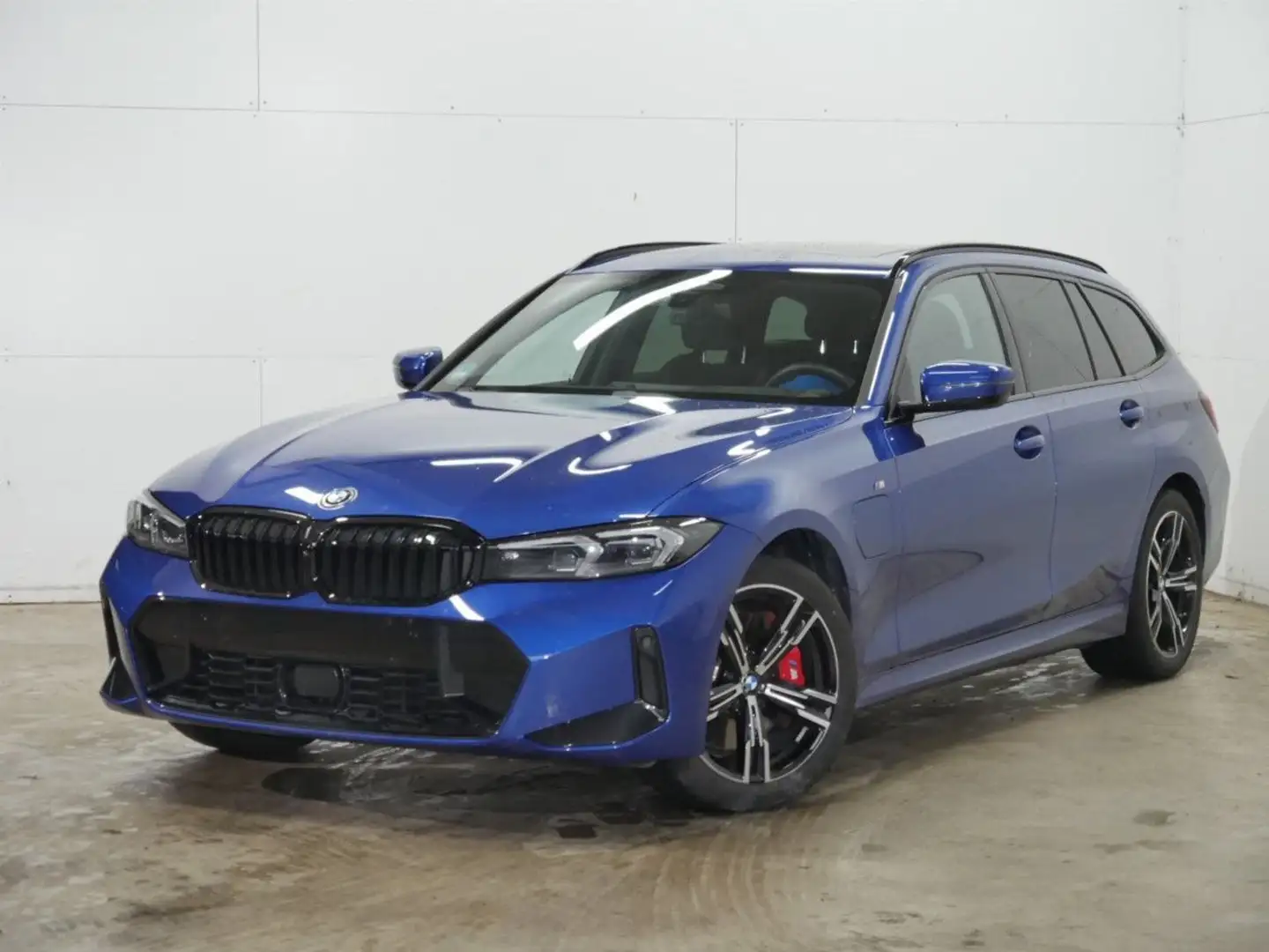 BMW 330 e xDr.T.M Sport Pro HUD ACC PanoDach HiFi AHK Blau - 2