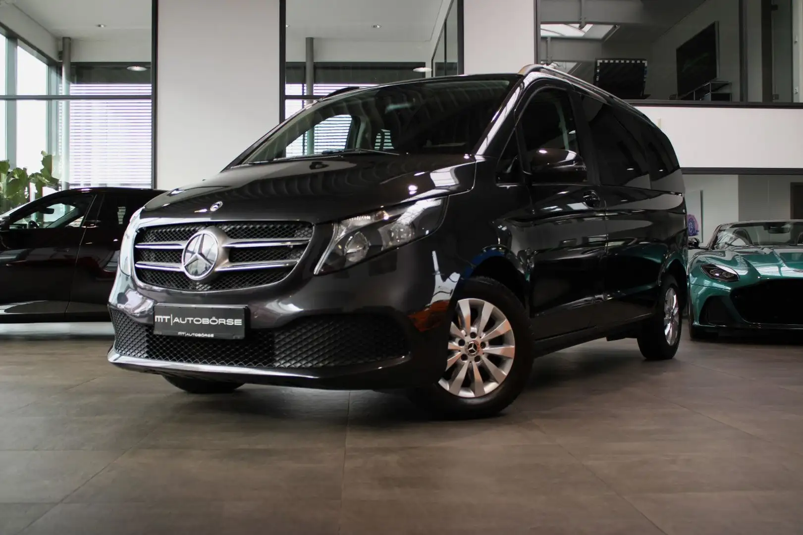 Mercedes-Benz V 220 d 9G *RISE* Kompakt Navi/Kamera/Liege-Paket Grau - 2