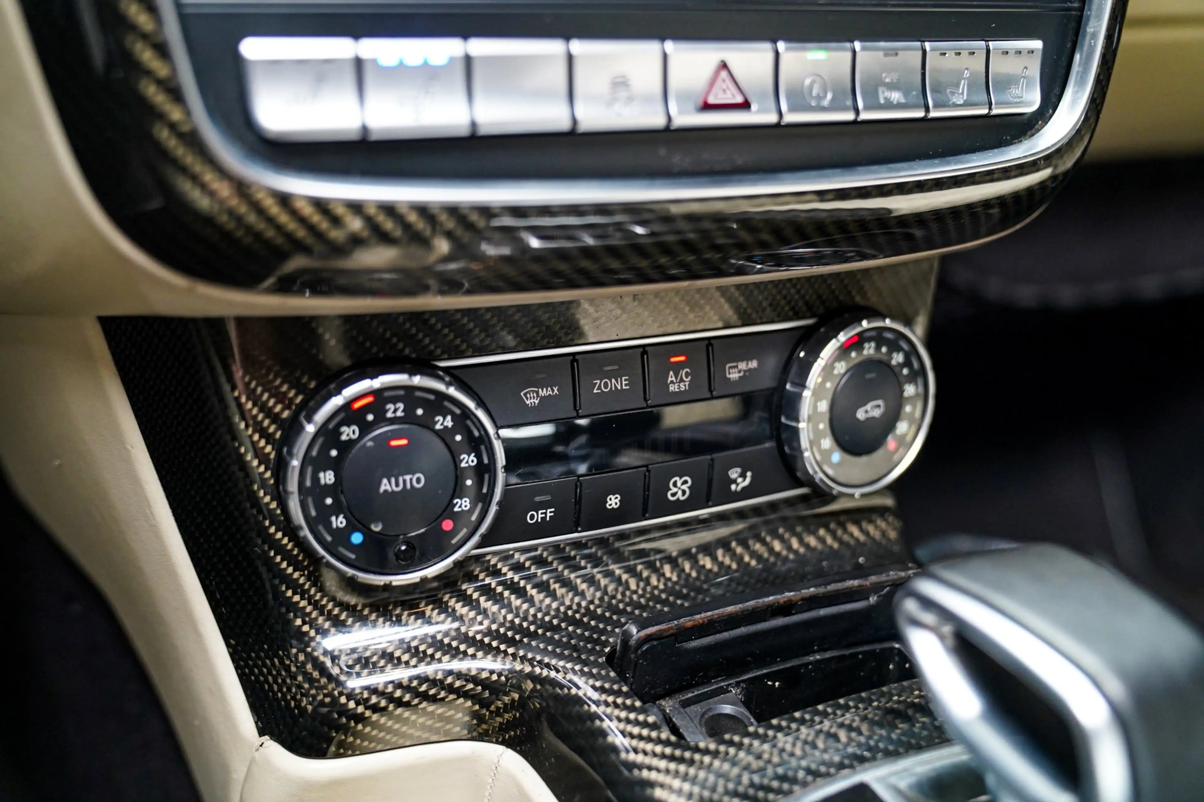 Mercedes-Benz G 63 AMG | BRABUS G800 Pakket | Stoelverkoeling | Camera | — photo 19