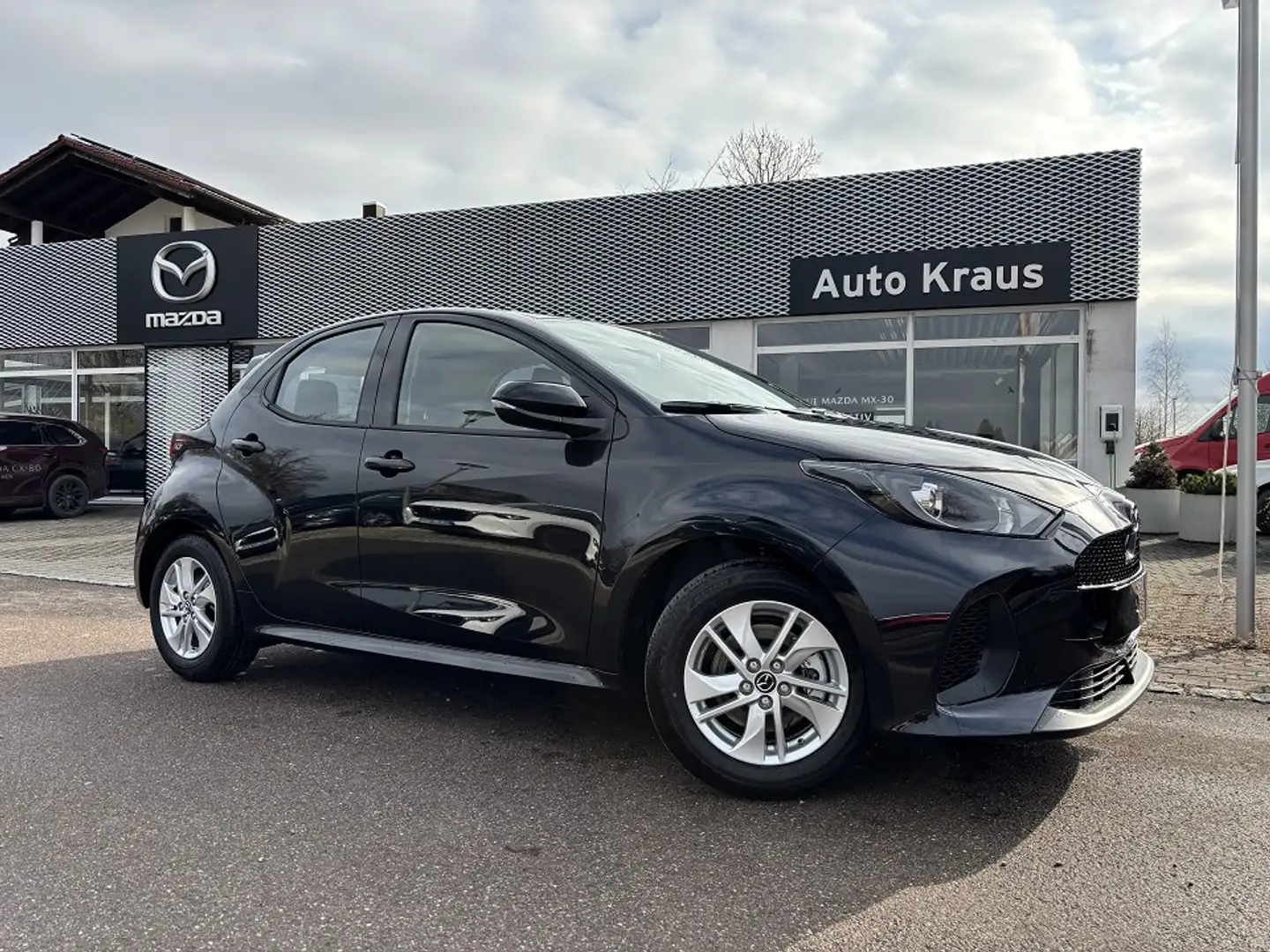 Mazda 2 Hybrid 1.5L VVT-i 116 e-CVT CENTERLINE Kamera Schwarz - 1