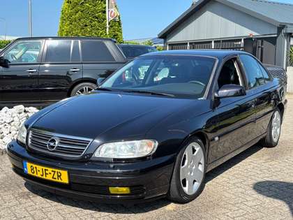 Opel Omega 3.2i V6 Executive Automaat Sedan 2002