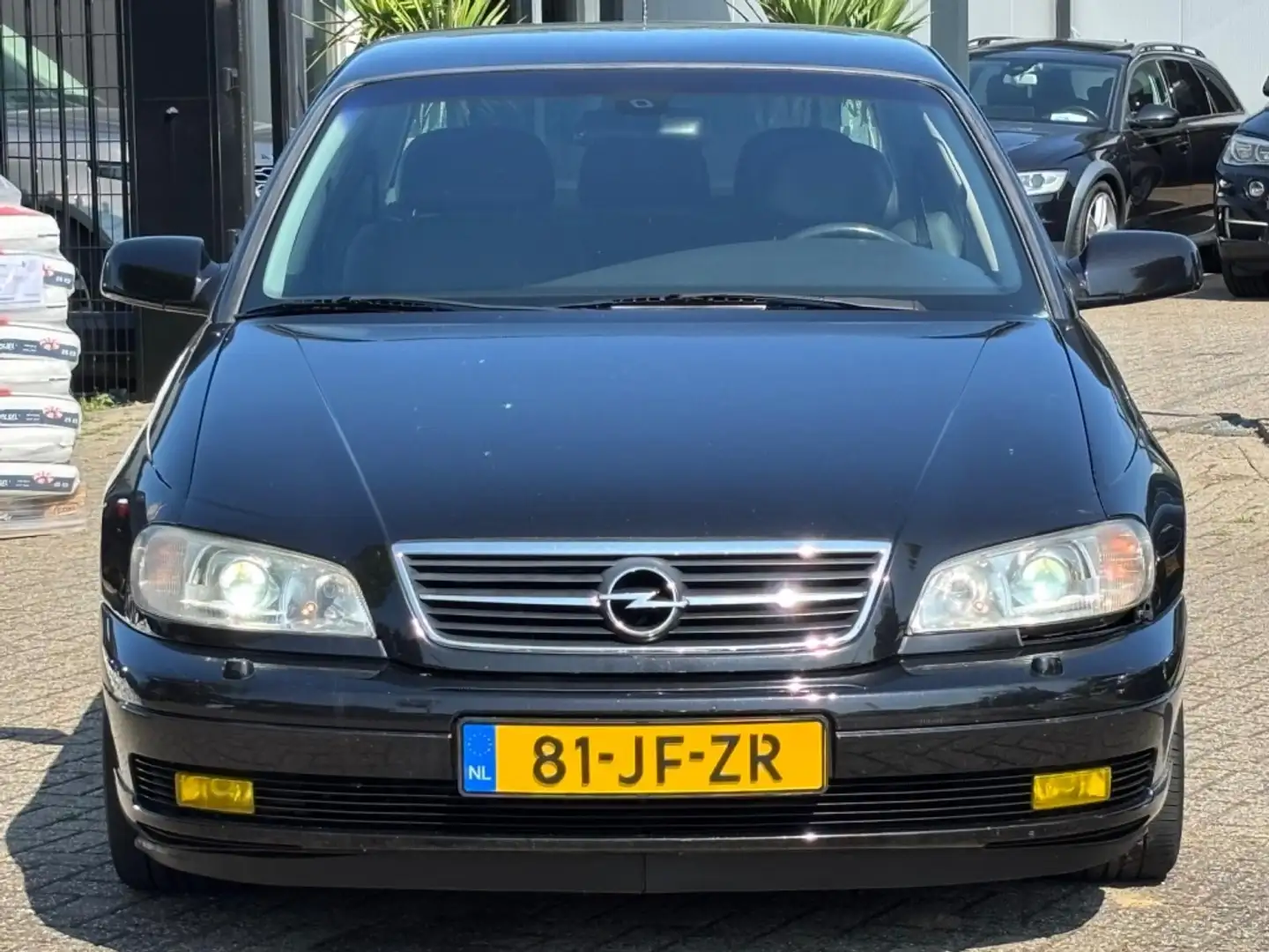 Opel Omega 3.2i V6 Executive Automaat Sedan 2002 Siyah - 2