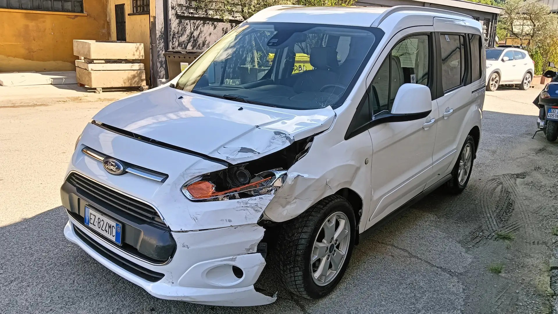 Ford Tourneo Connect Blanc - 1