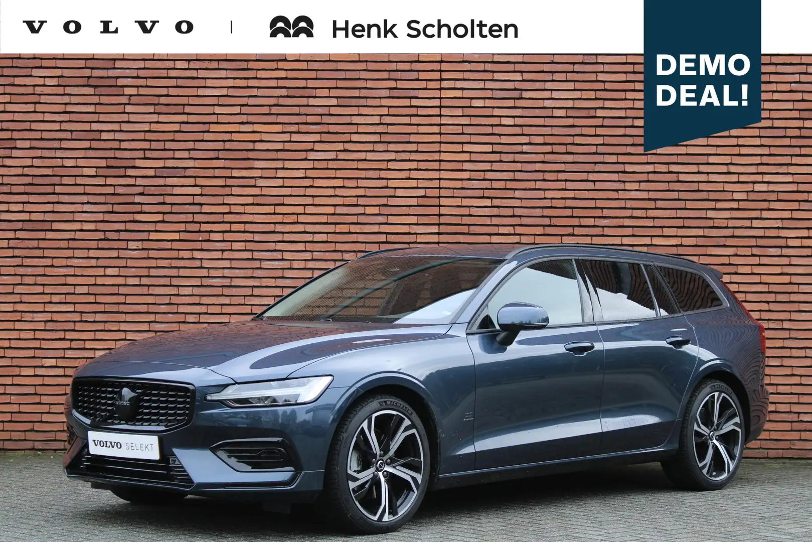 Volvo V60 B4 Automaat Essential Edition | Adaptieve Cruise C Blauw - 1