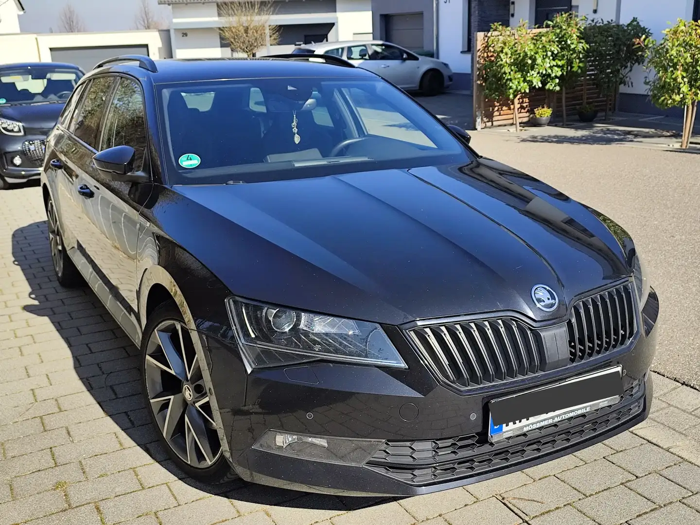 Skoda Superb Sportline Combi 1.8 TSI DSG Schwarz - 2