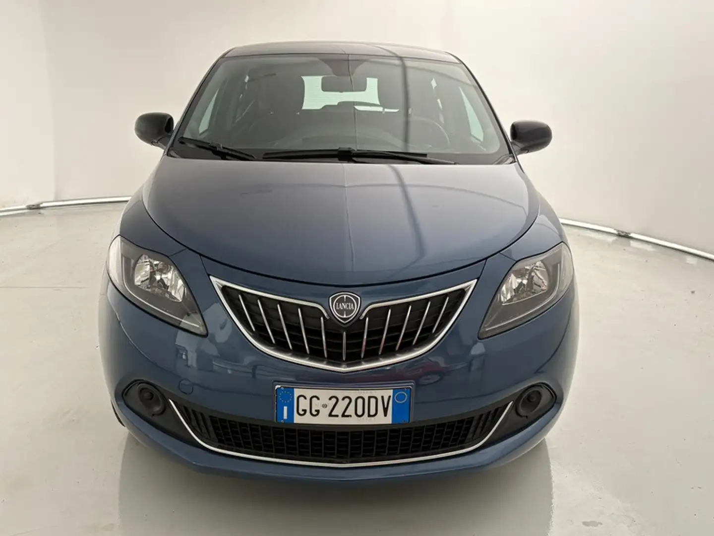 Lancia Ypsilon 1.0 FireFly Hybrid Silver Blu/Azzurro - 2