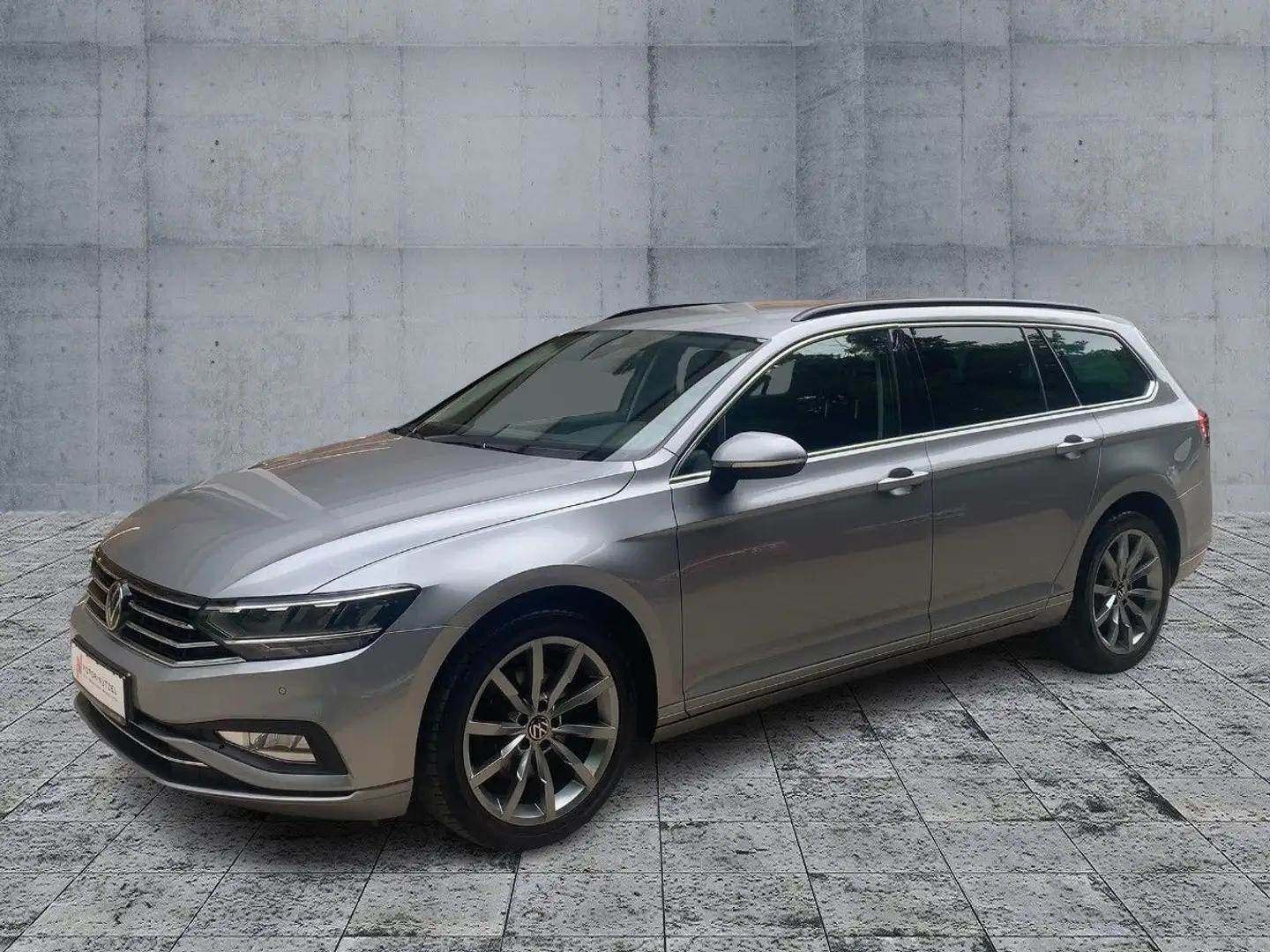 Volkswagen Passat Variant 2.0 TDI DSG BUSINESS LED+NAVI+AHK Silber - 2
