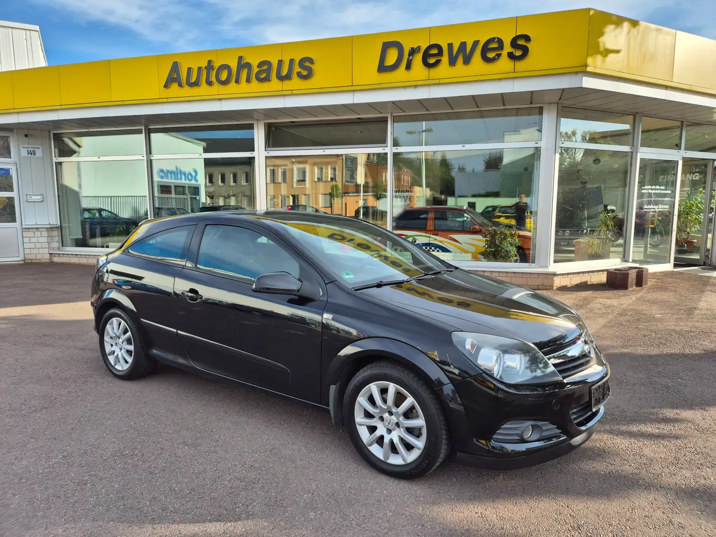 Opel Astra Astra GTC Fließheck  GTC 1.4 Edition Plus Schwarz - 2
