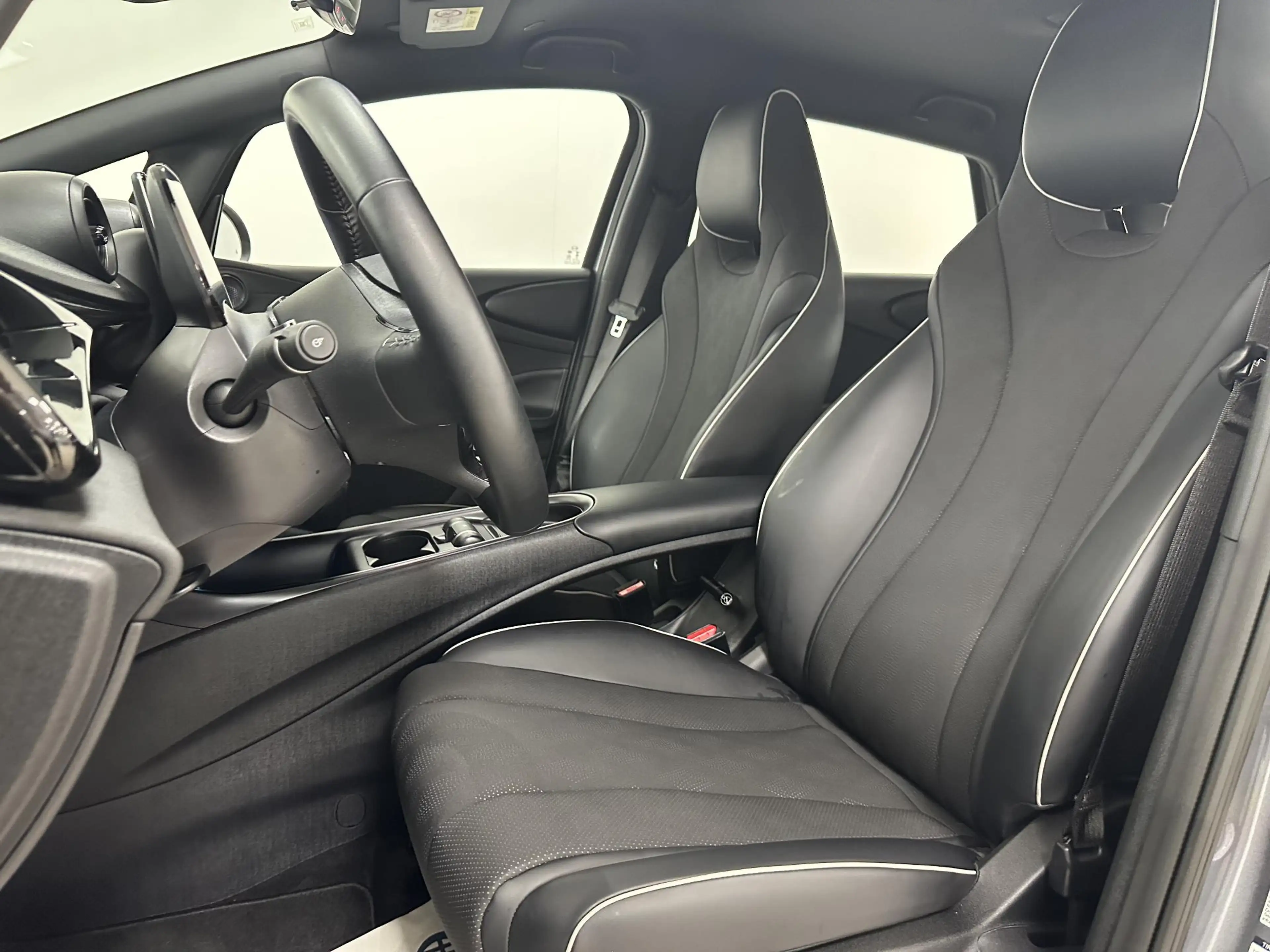 BYD Dolphin Comfort 60.4 kWh Lage KM-stand! | 360 camera | Sto — photo 7