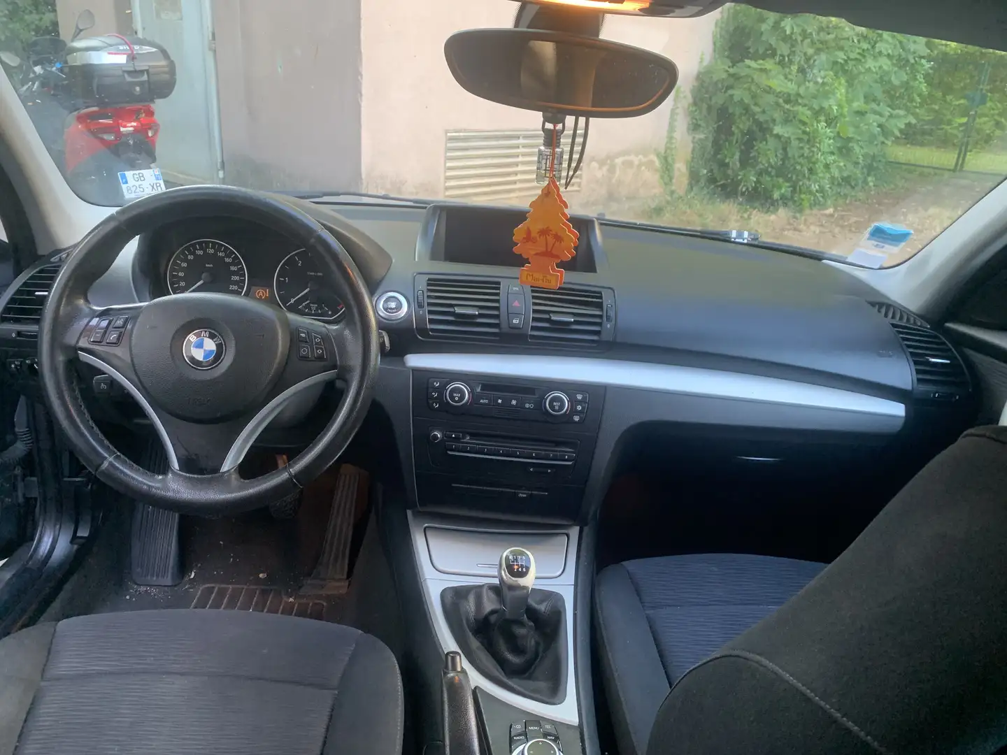 BMW 118 118d 143 ch Confort - 2