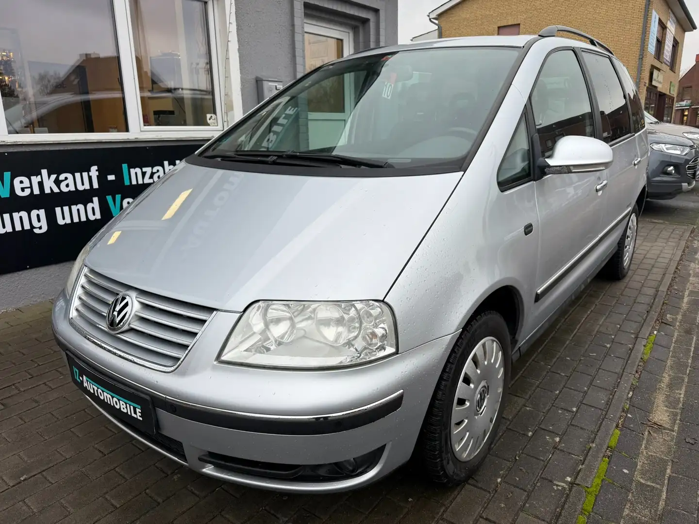 Volkswagen Sharan Trendline 2,0 TDI 1. HAND Silber - 2