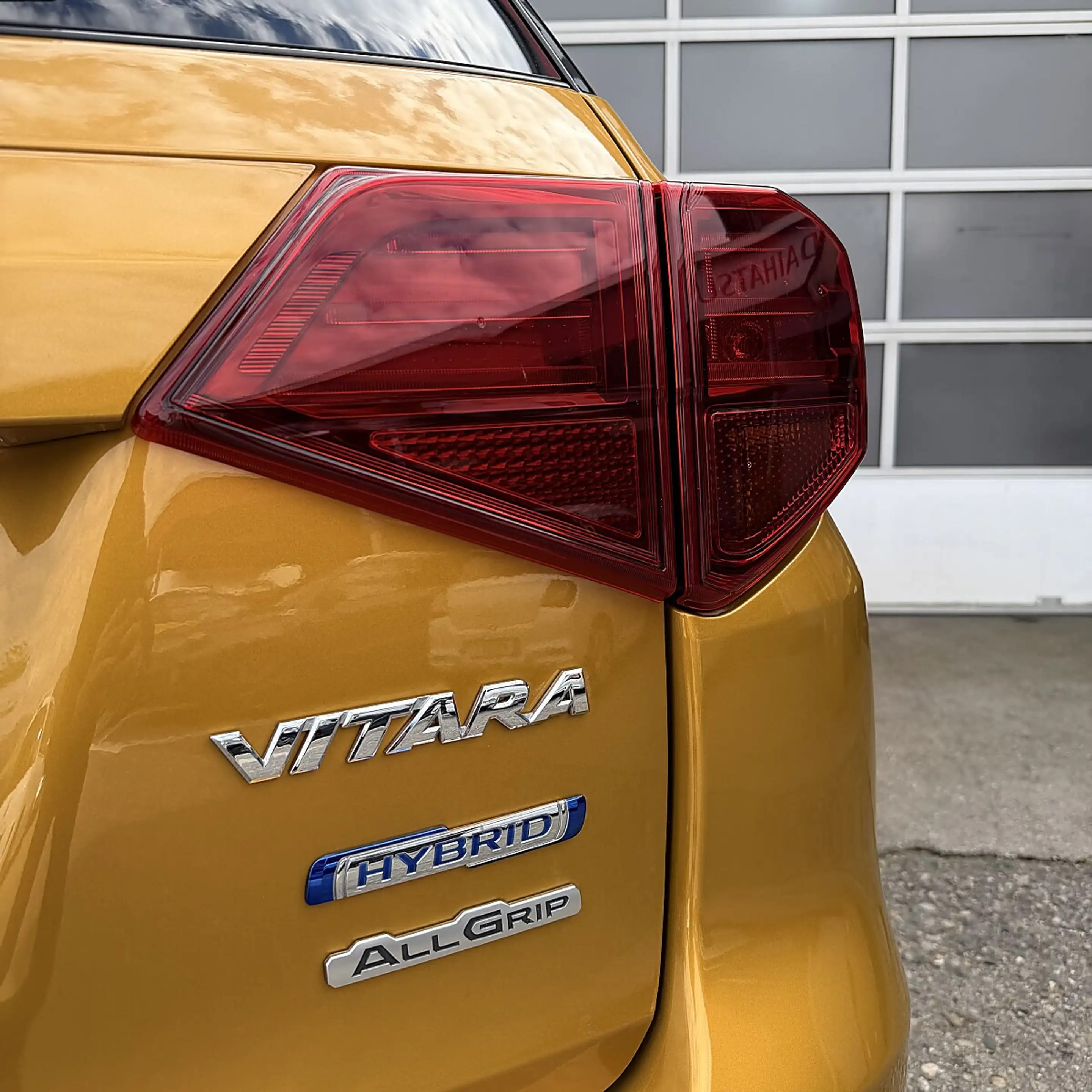 Suzuki Vitara 1,4 GL+ DITC Hybrid ALLGRIP flash — photo 13