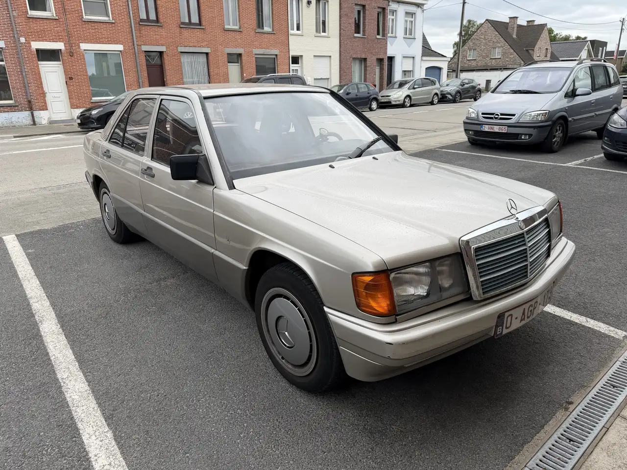Mercedes-Benz 190