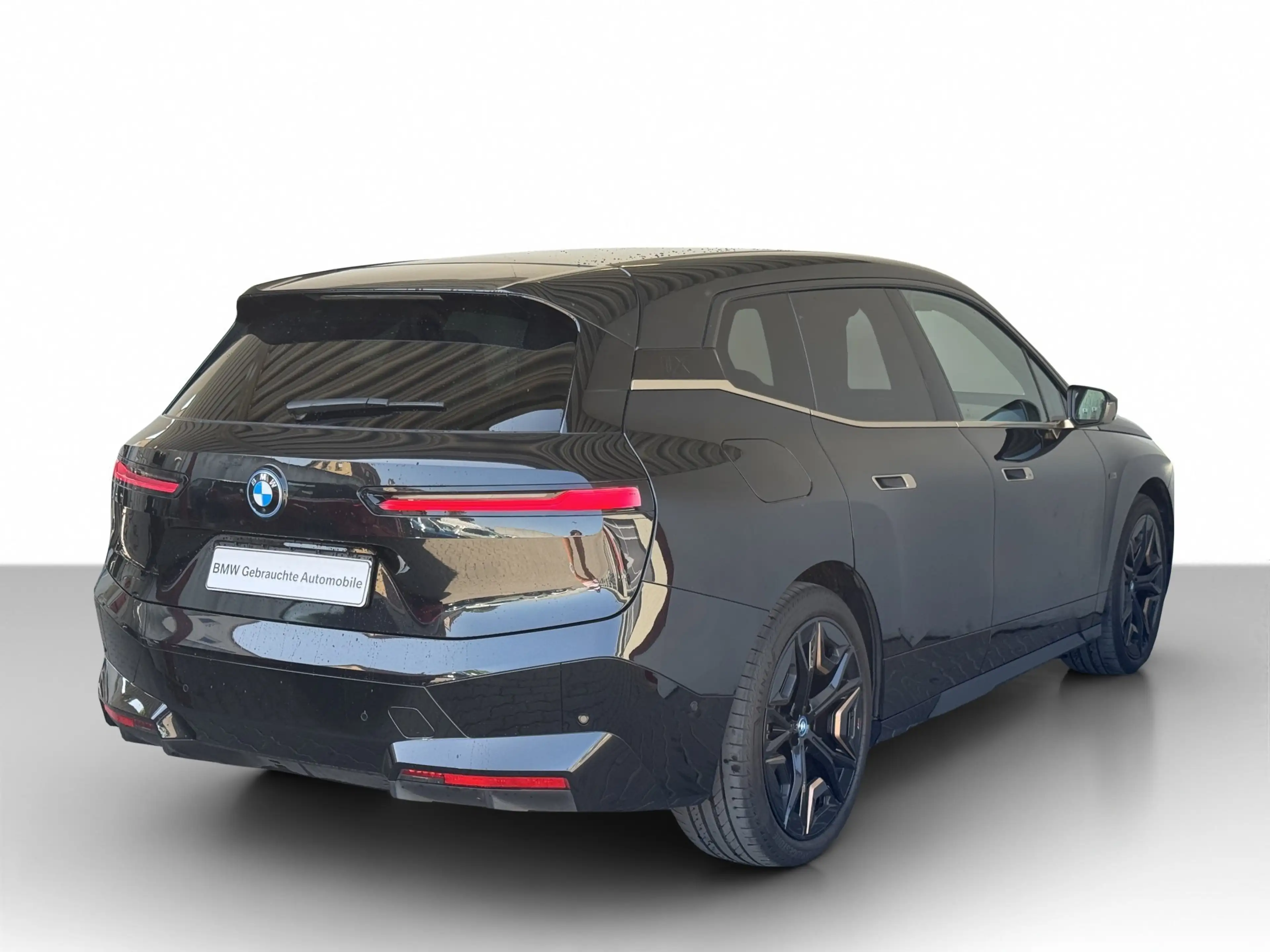 BMW iX xDrive40 Sportpaket LiveCock.Laserl.AHK.SkyLo — photo 4