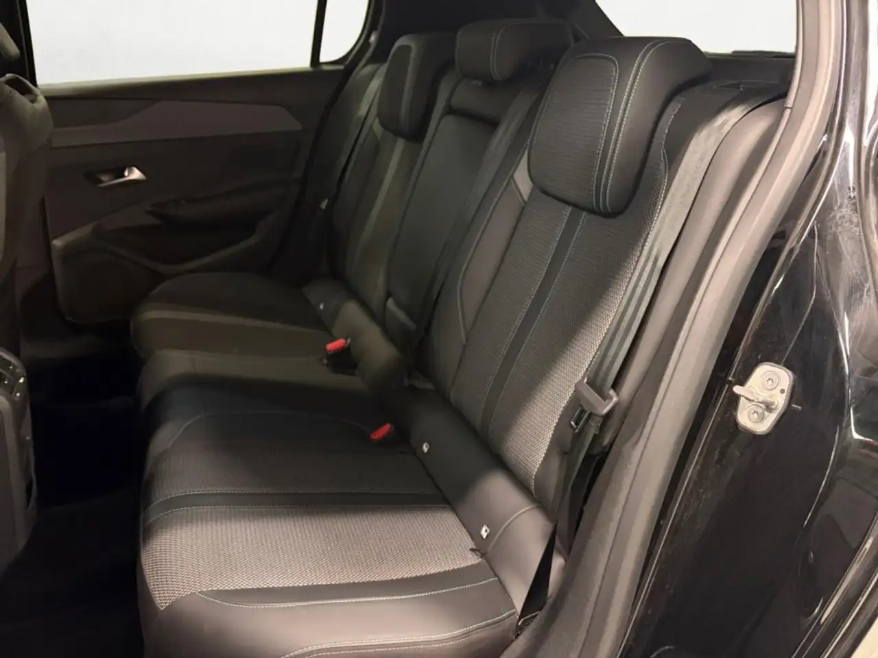 Peugeot 308 308 — photo 12