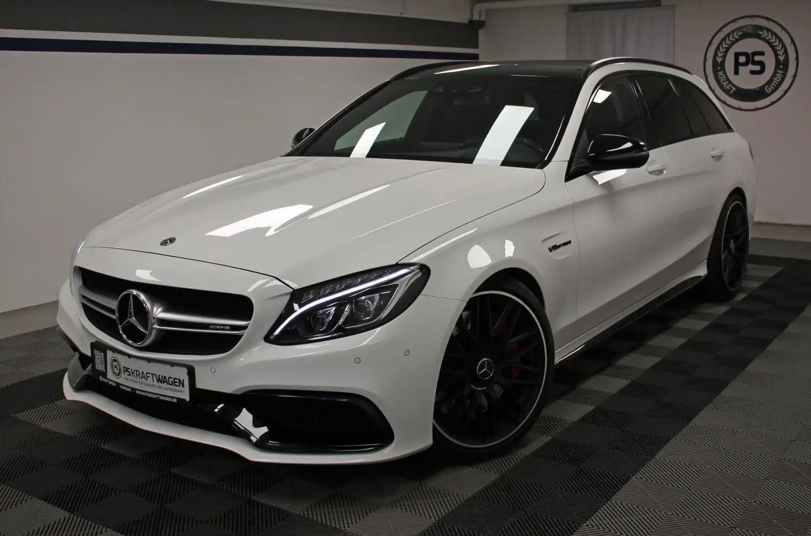 Mercedes-Benz C 63 AMG C63S T AMG PERF.SITZE PANO SPORT-AGA NIGHT HUD Blanco - 1