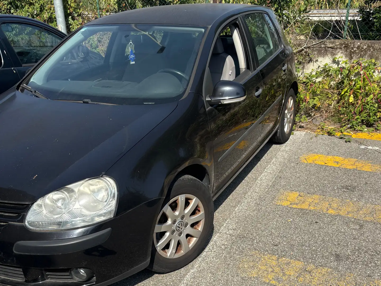 Volkswagen Golf Golf V 2003 5p 1.9 tdi Comfortline 6m Nero - 2