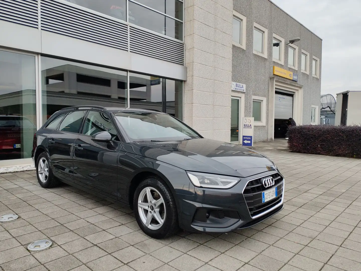 Audi A4 Avant 35 TDI 163cv Stronic FariLED Android/CarPlay Grau - 2