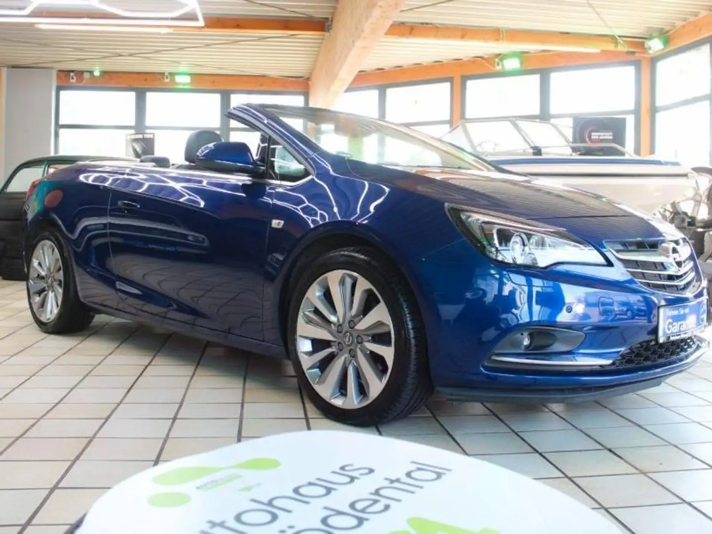 Opel Cascada Cabrio 2.0CDTi S Azul - 1
