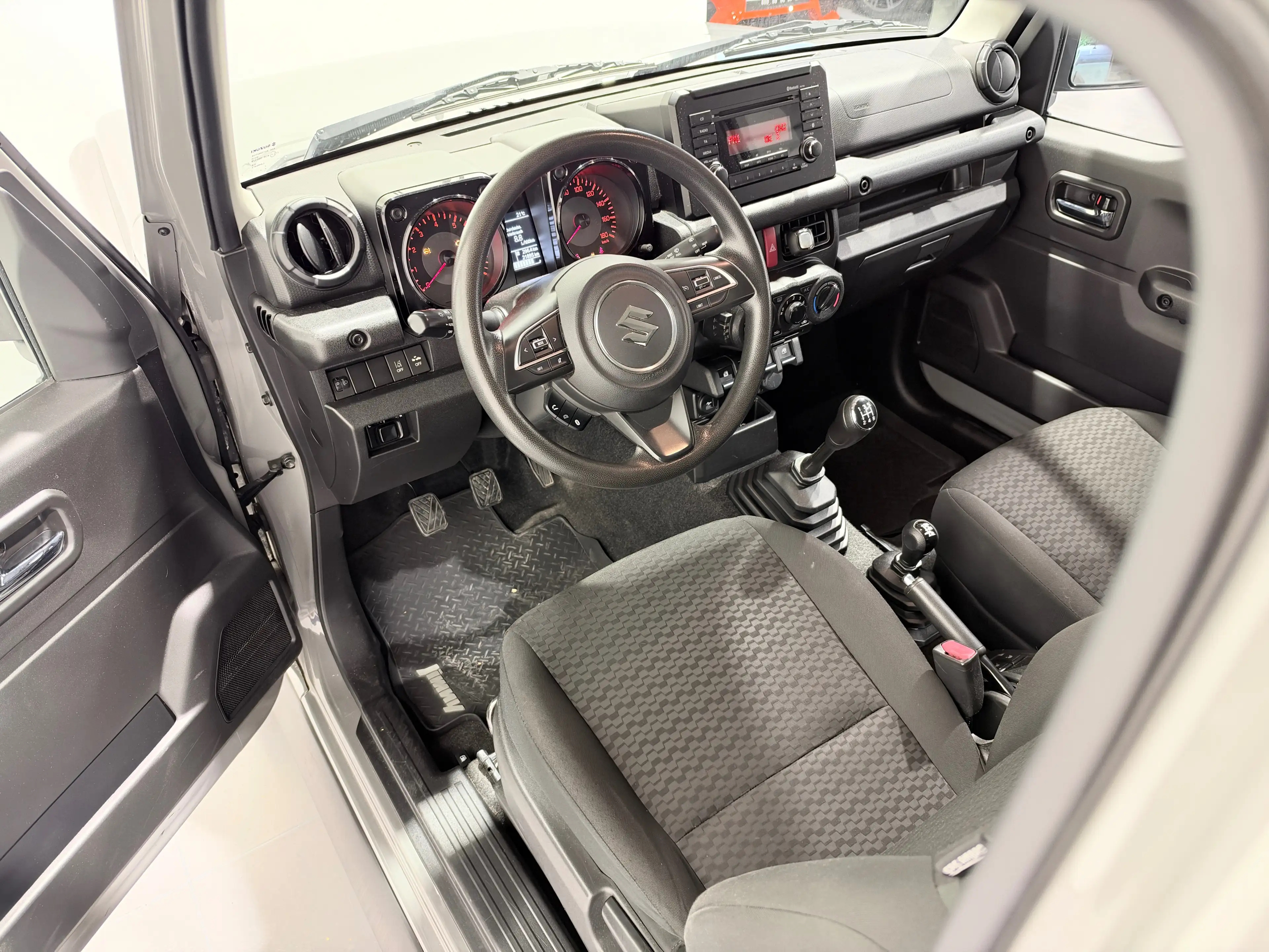 Suzuki Jimny Comfort AllGrip — photo 15