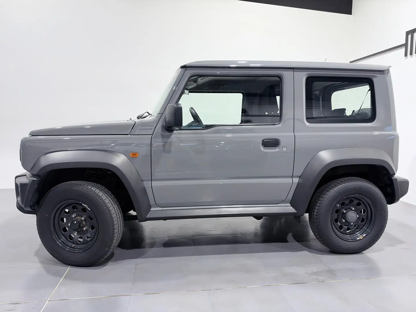 Suzuki Jimny Comfort AllGrip Grau - 2