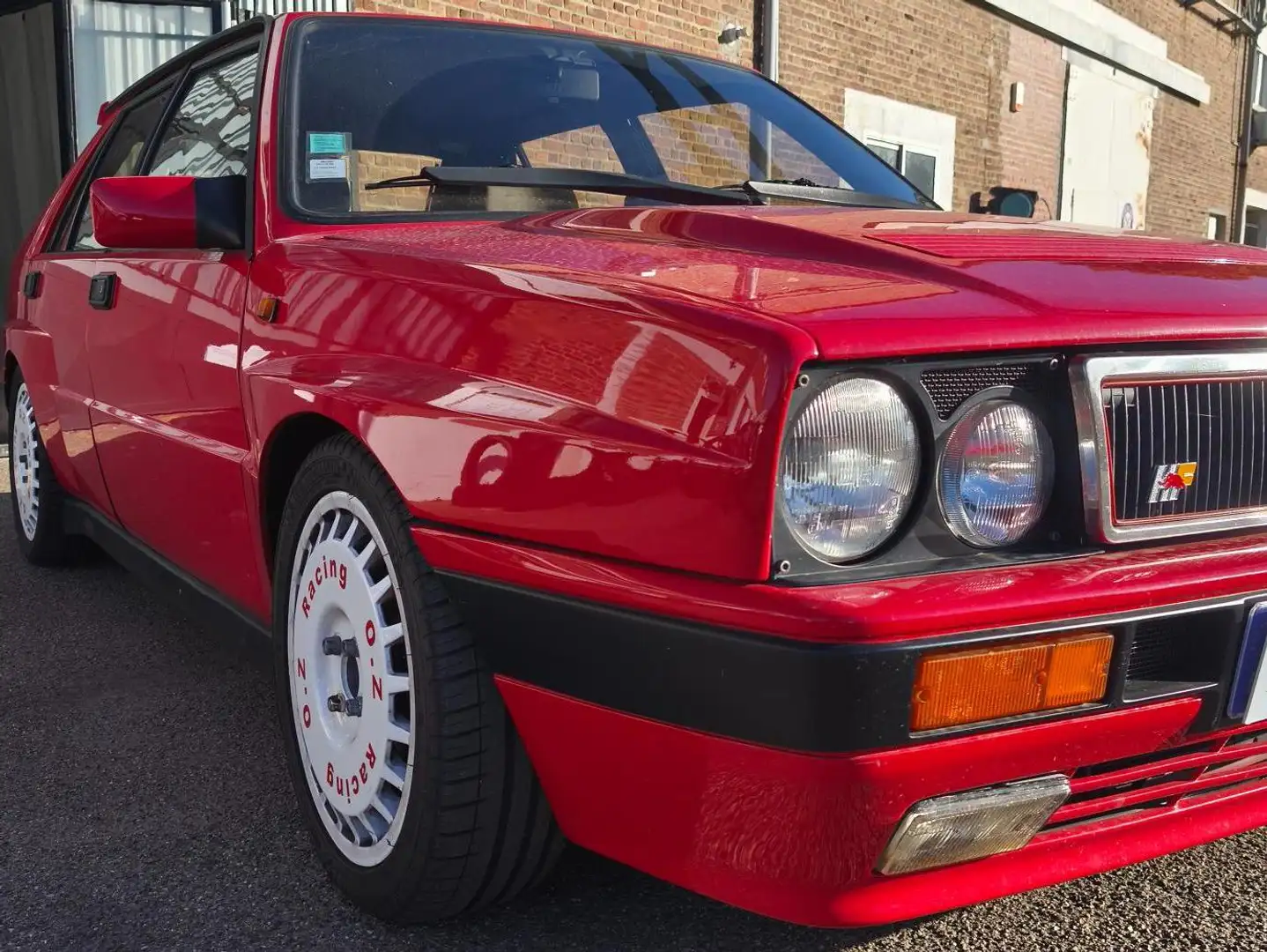 Lancia Delta HT INTEGRAL 2 LITRES TURBO 16 SOUPAPES Rouge - 2