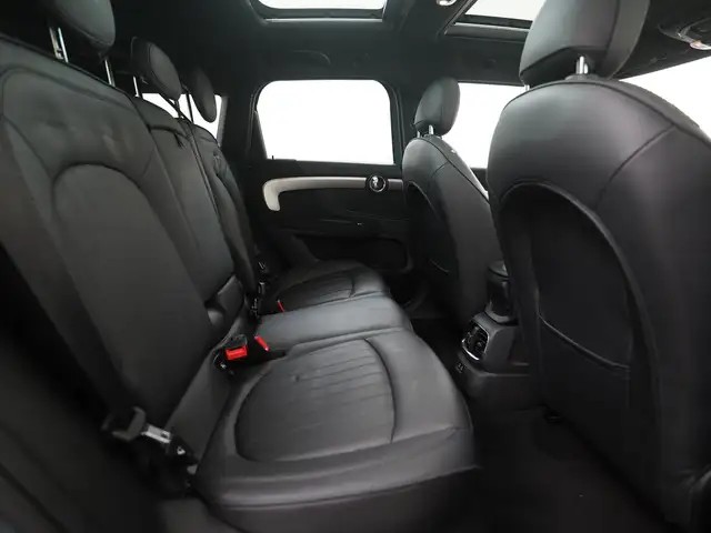 MINI Countryman view 27
