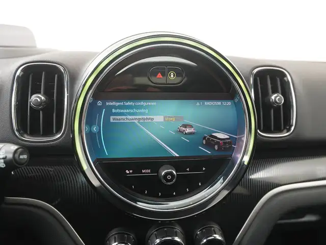 MINI Countryman view 22